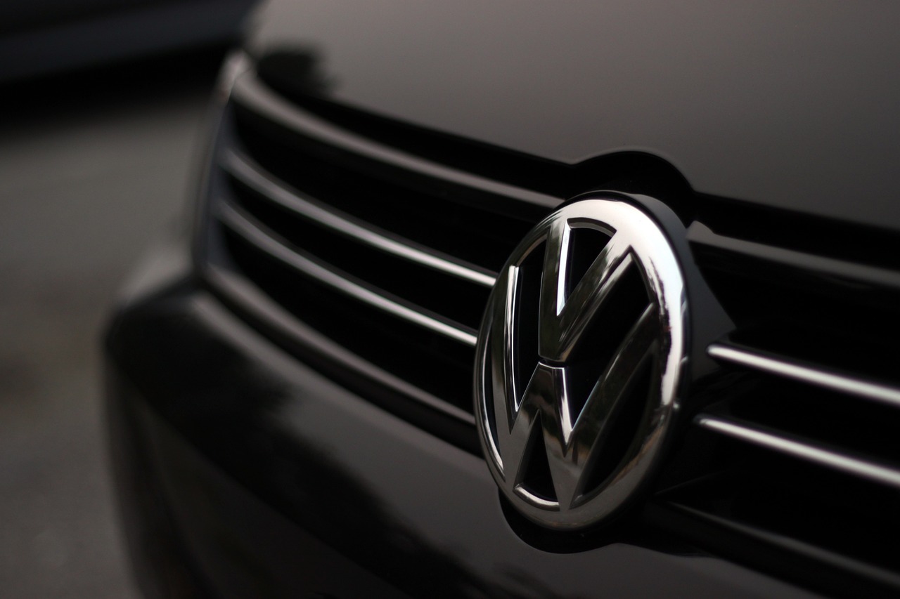 carvolkswagenvw932734 | 1 Rated Nationwide LoJack Dealer car volkswagen vw 932734jpg