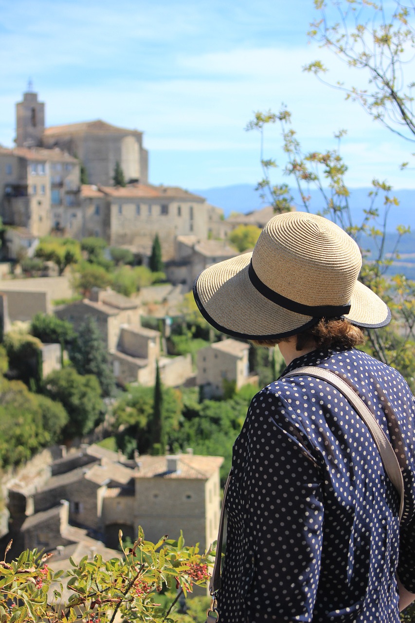 woman tourist gordes 533362jpg