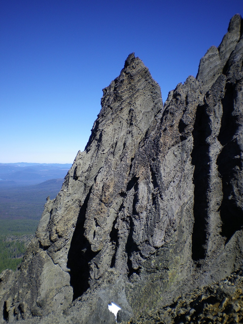 mountain cliff oregon 207483jpg