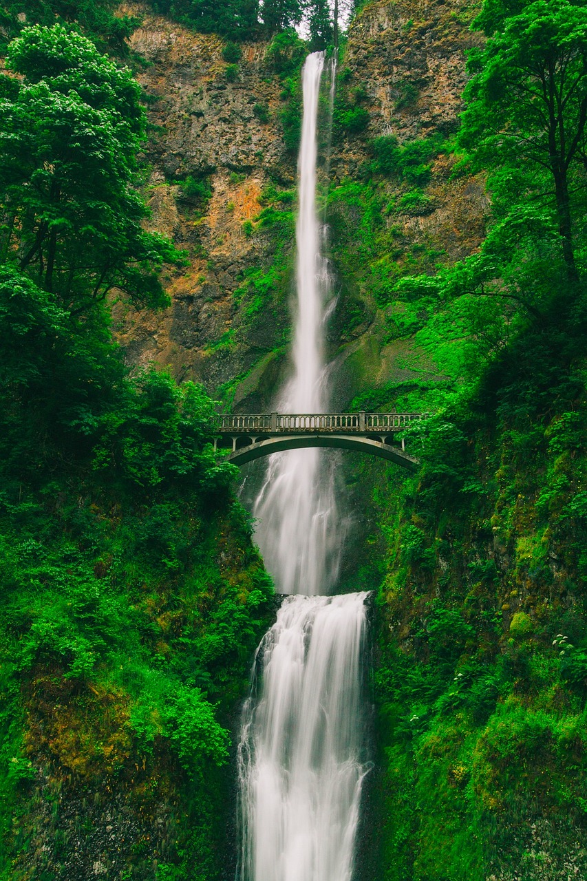 multnomah falls oregon tourism 2089902jpg