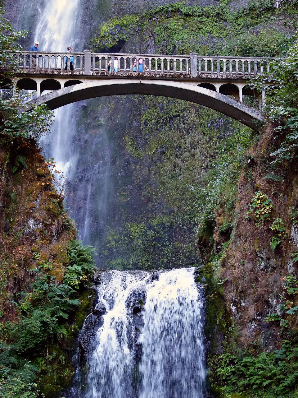 multnomah falls waterfall old bridge 52849jpg