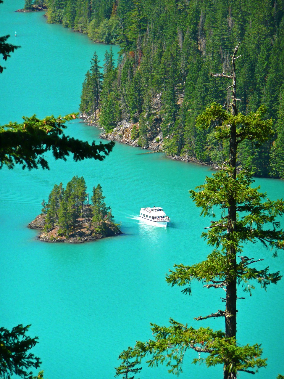 turquoise ross lake cascades 55389jpg